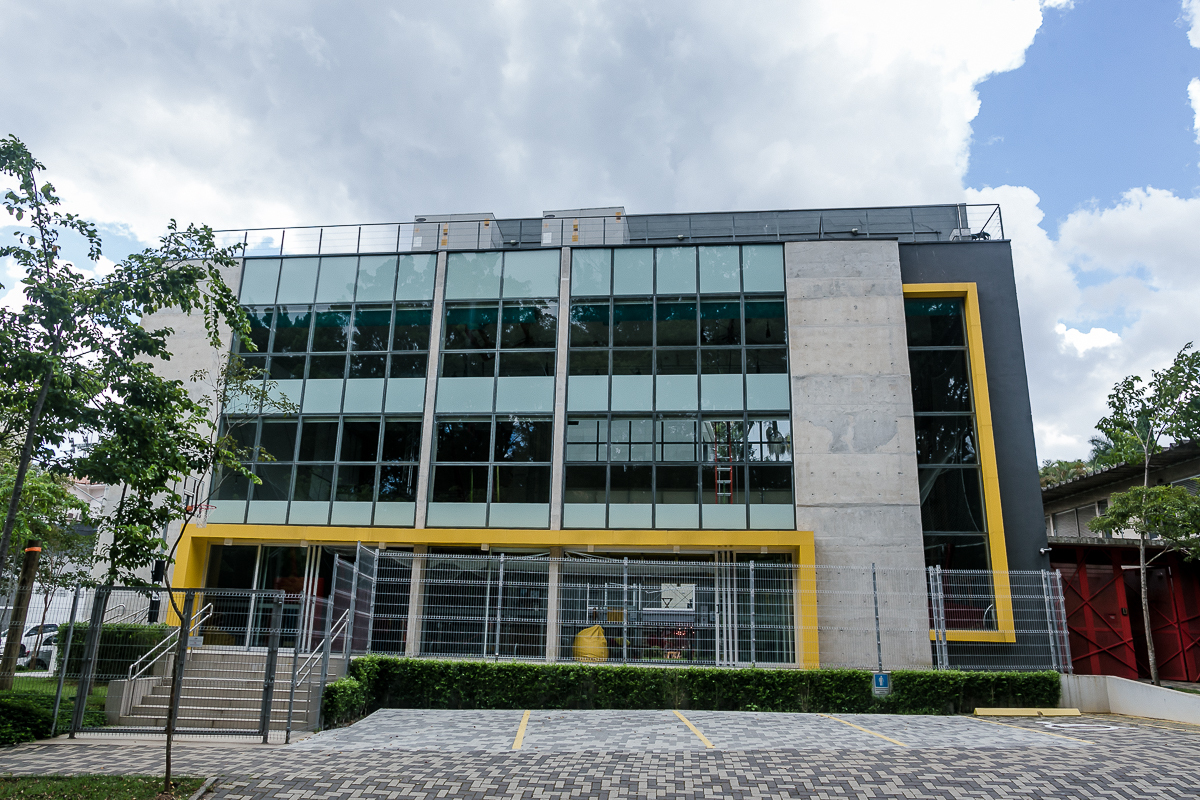 trapezio voador escola de artes circense no jardim guedala