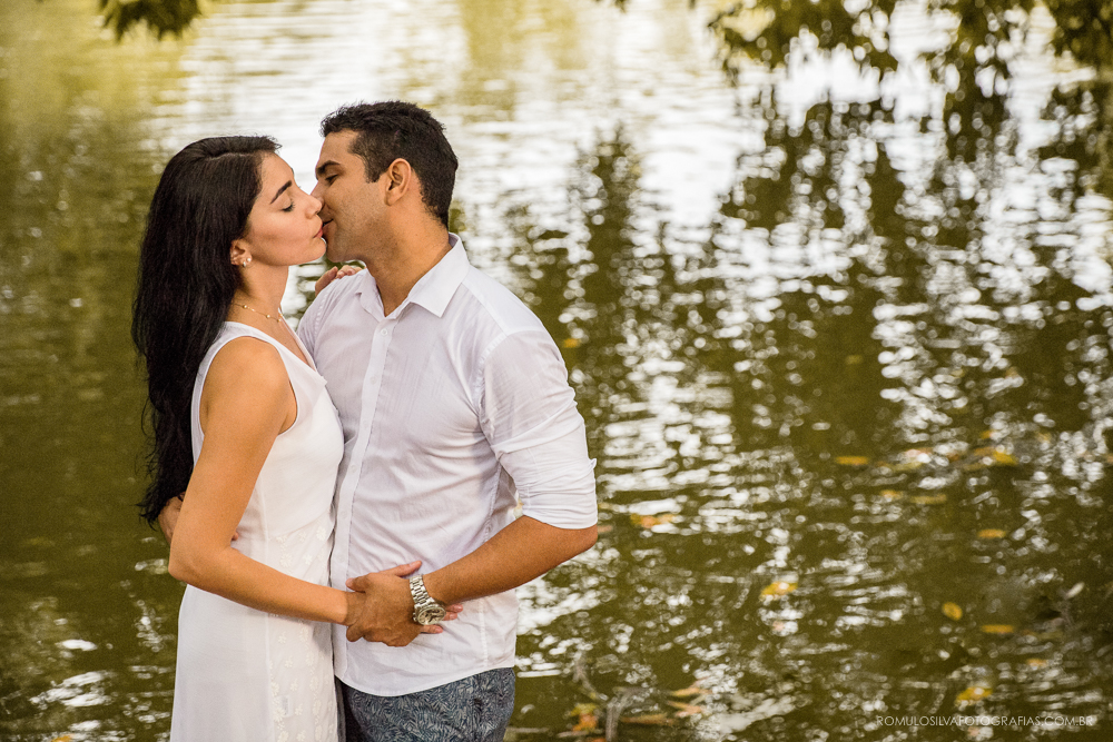 ensaio  pré casamento Anthony e Aline com fotos românticas e expontâneas
