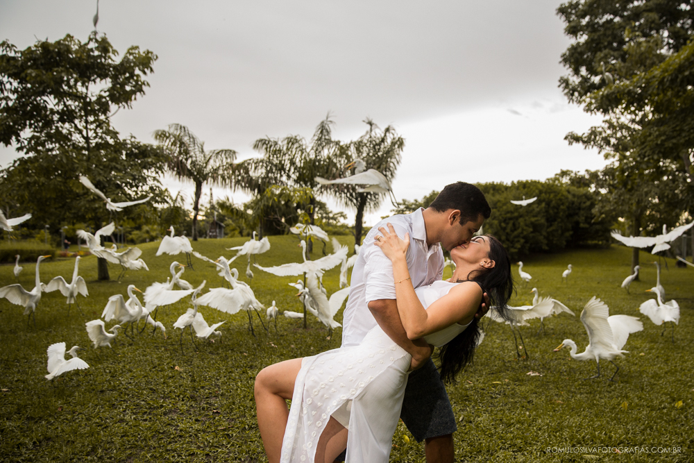 ensaio  pré casamento Anthony e Aline com fotos românticas e expontâneas