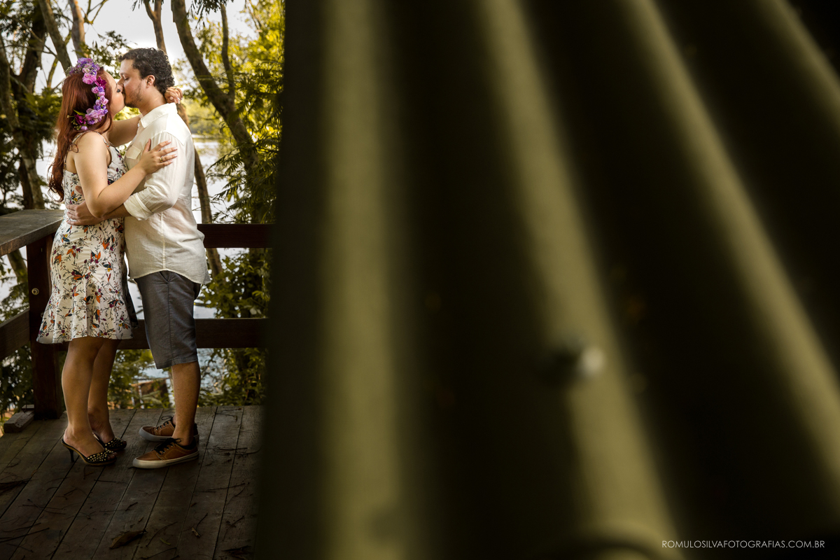 fotos criativas de ensaio pré casamento na marina