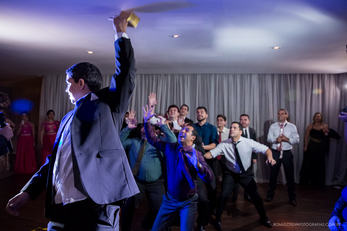 fotos criativas, expontâneas da festa do casamento da lorena e do junior
