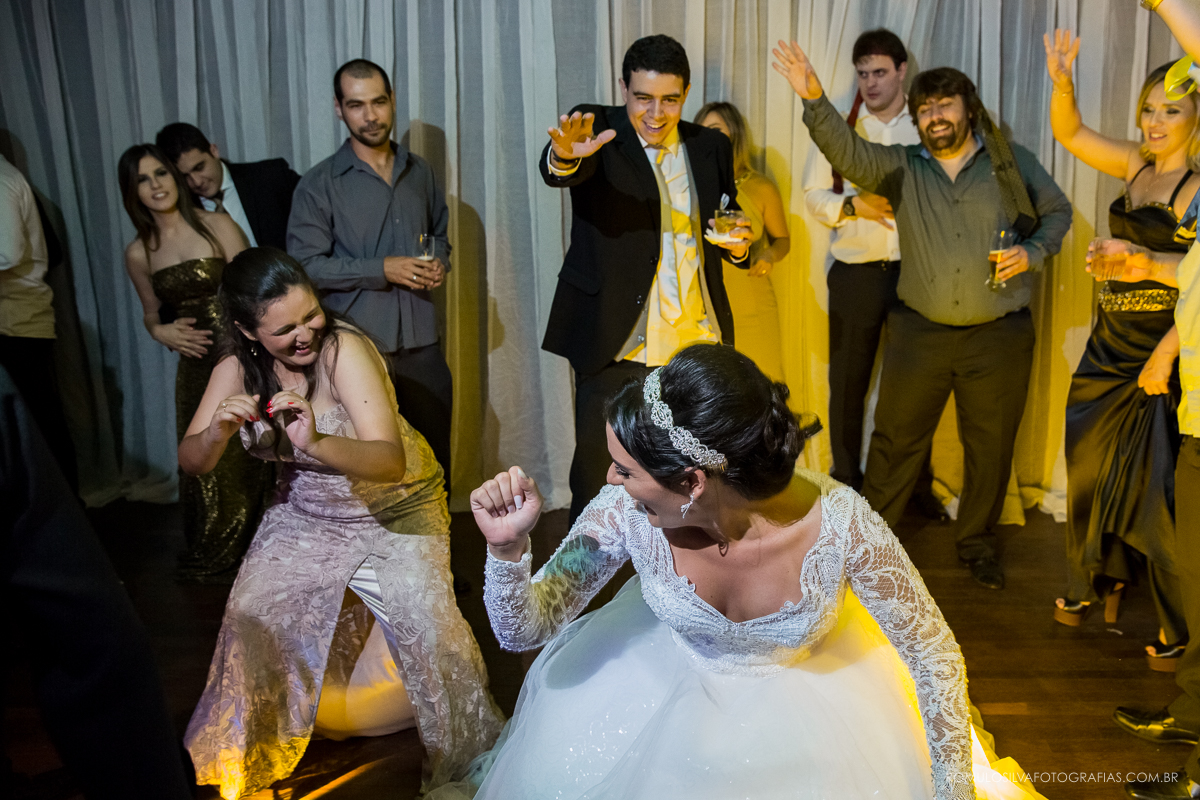 fotos criativas, expontâneas da festa do casamento da lorena e do junior