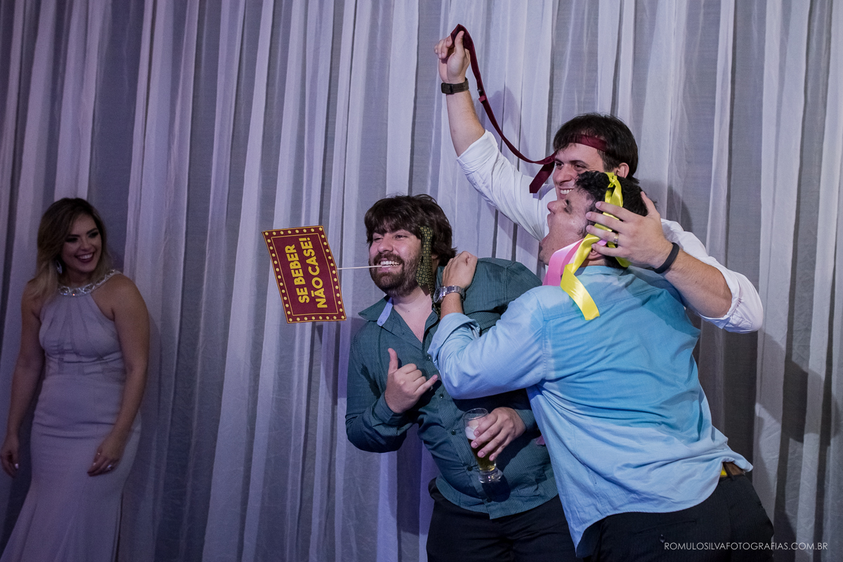 fotos criativas, expontâneas da festa do casamento da lorena e do junior