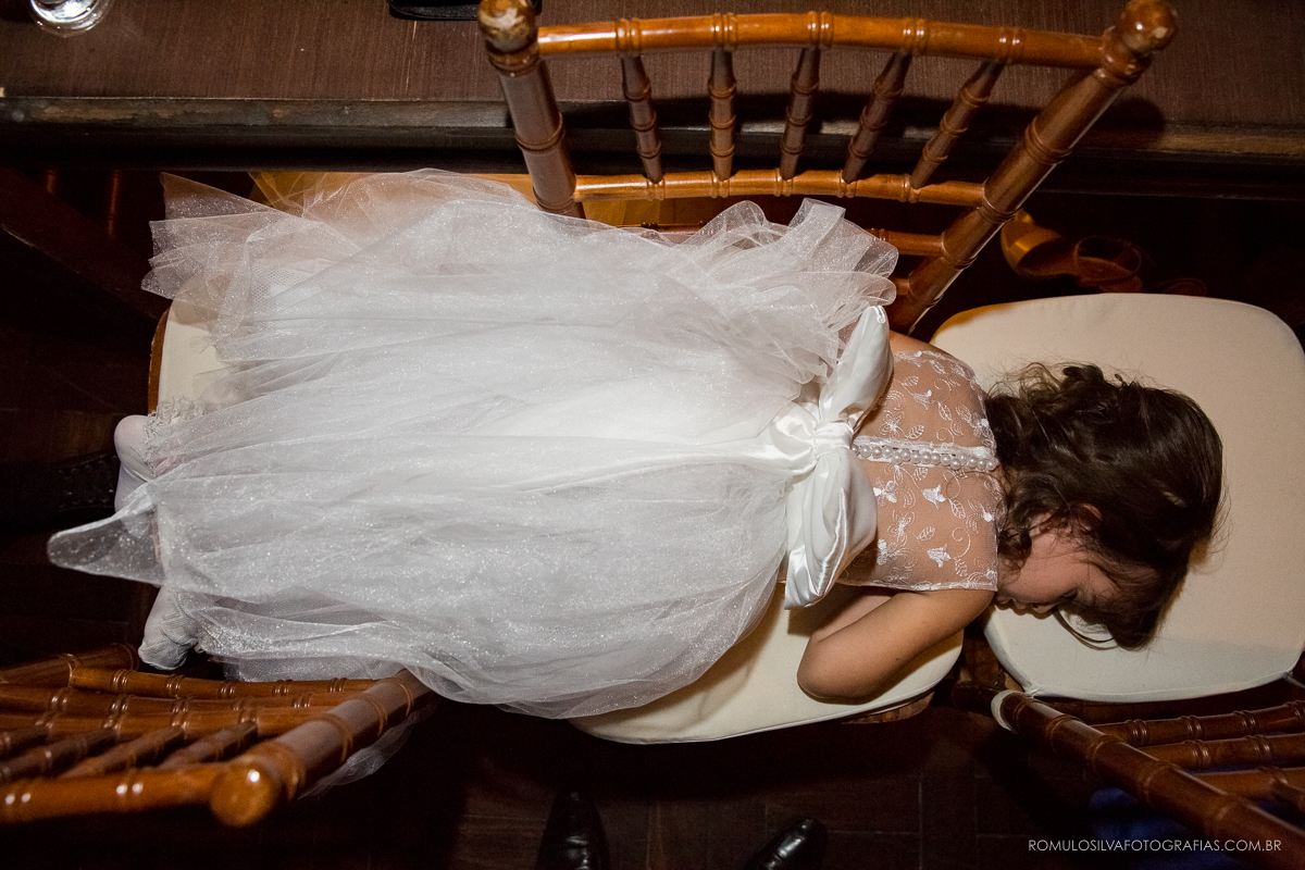 Festa com fotos expontâneas e criativas do casamento do wilson e da natalia na Assembléia paraense em belém PA