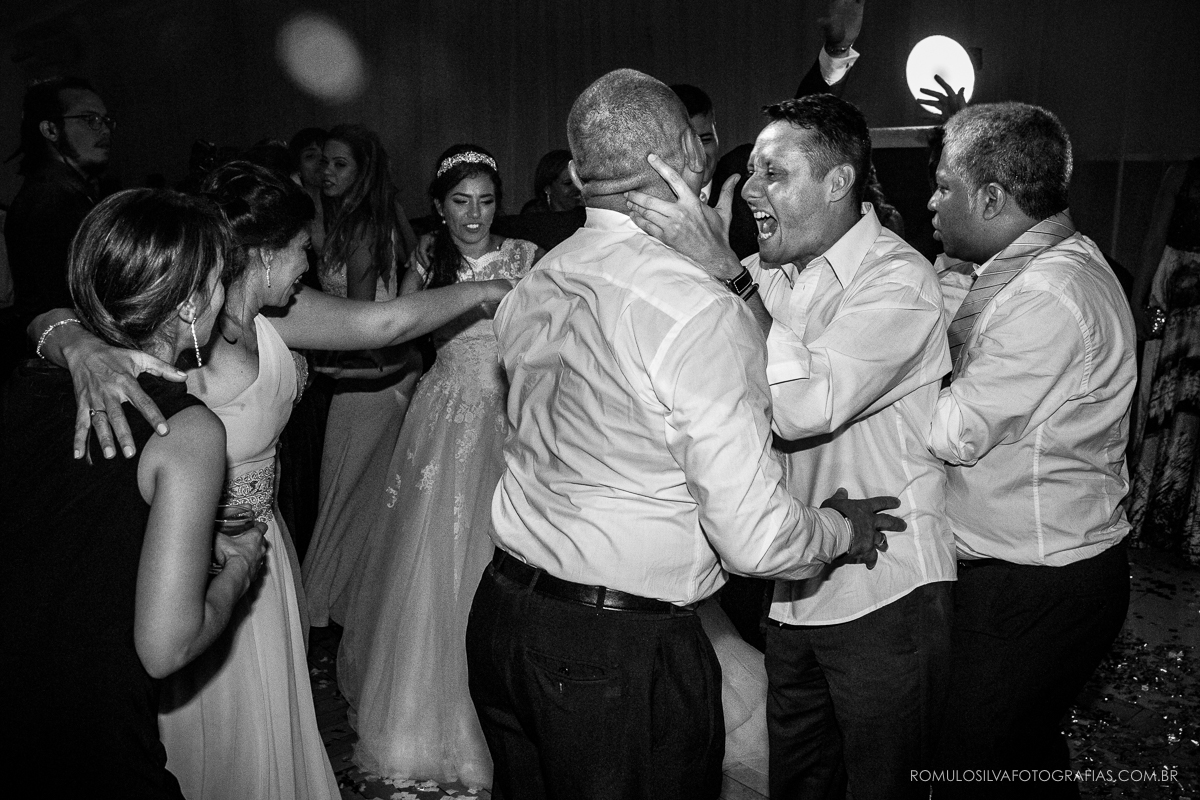 fotos expontâneas e criativas na festa do casamento do rindo e da adriana no bella citta em belém pa