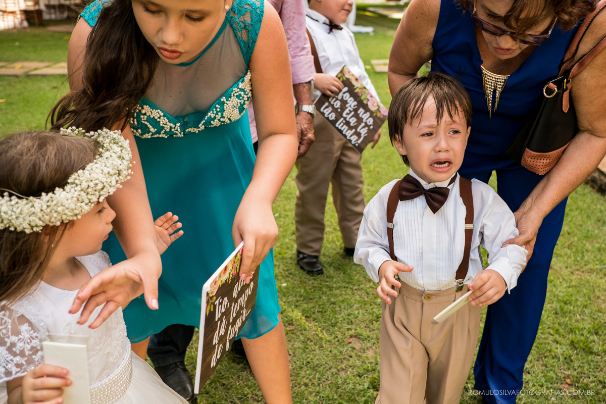 casamento de dia no chalé da zuzu em mosqueiro PA da lais e do felipe com fotos expontâneas e criativas 
