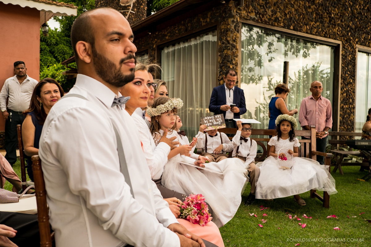 casamento de dia no chalé da zuzu em mosqueiro PA da lais e do felipe com fotos expontâneas e criativas 