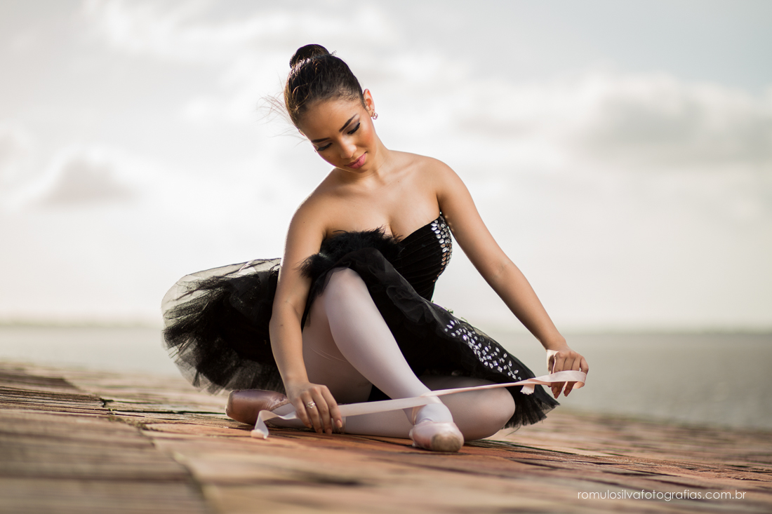 pose perfeita para fotos de 15 anos com tema de Bailarina
