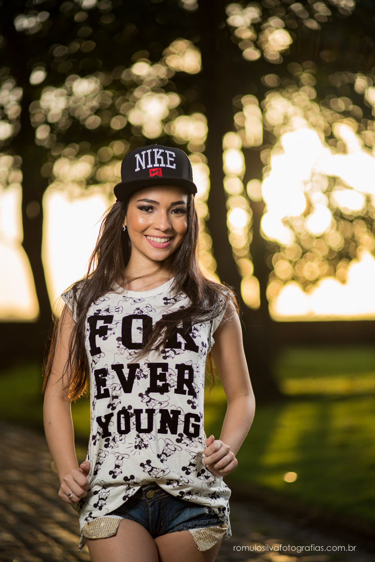 pose perfeita para fotos de 15 anos com tema funkeira