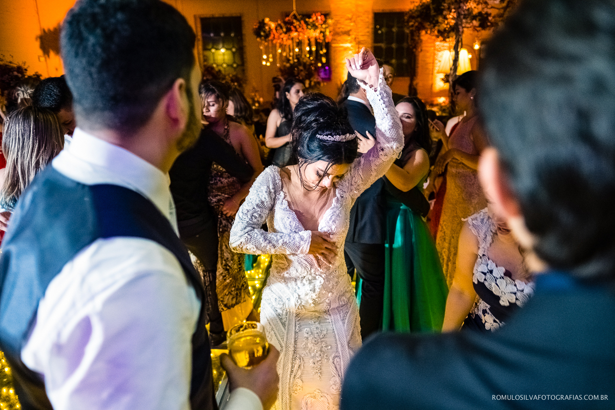 noiva dançando em festa de casamento na usina e belém pa