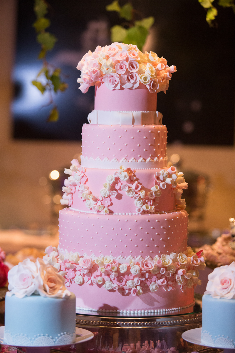 fotos da festa da Karolina 15 anos, com uma linda decoração rosa e rústica