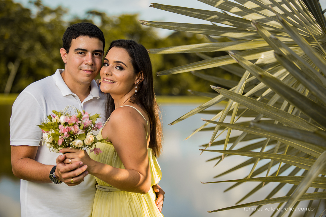 ensaio pre casamento da lorena e do junior realizado no condomínio quinta do bosque em castanhal PA e fotografado por romulo silva fotografias, fotógrafo de casamentos e ensaios em Belém PA