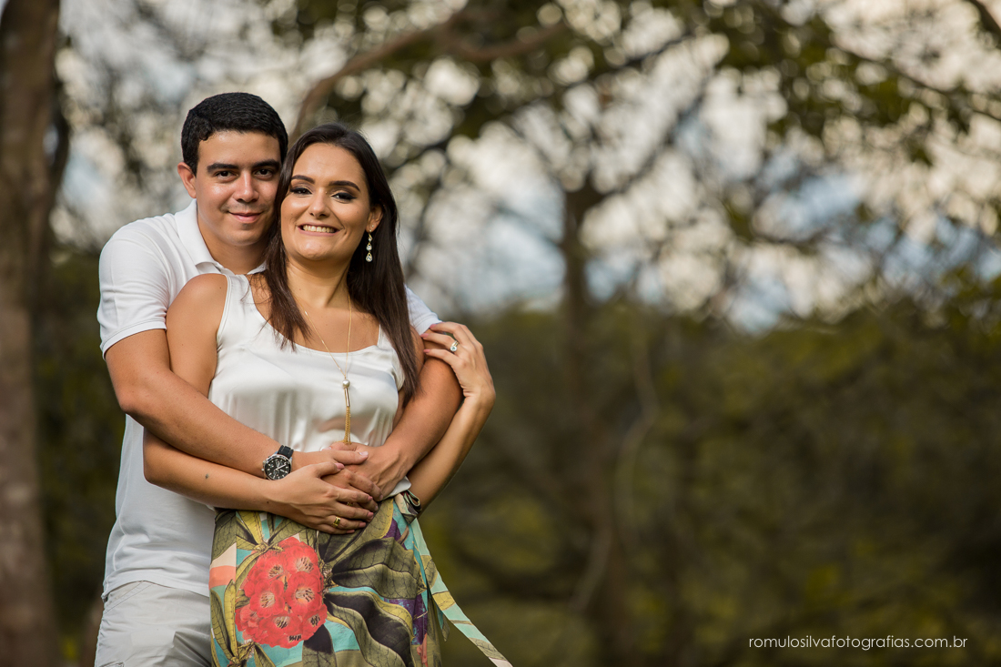 ensaio pre casamento da lorena e do junior realizado no condomínio quinta do bosque em castanhal PA e fotografado por romulo silva fotografias, fotógrafo de casamentos e ensaios em Belém PA