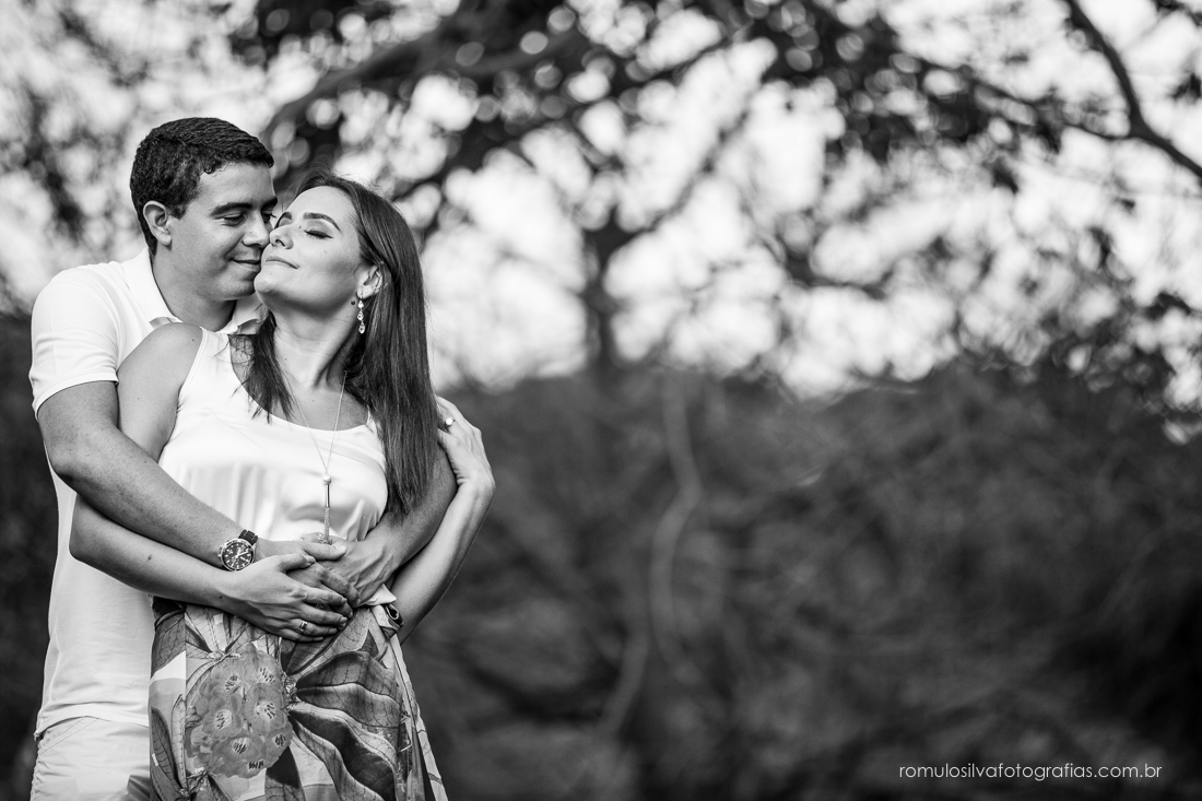 ensaio pre casamento da lorena e do junior realizado no condomínio quinta do bosque em castanhal PA e fotografado por romulo silva fotografias, fotógrafo de casamentos e ensaios em Belém PA