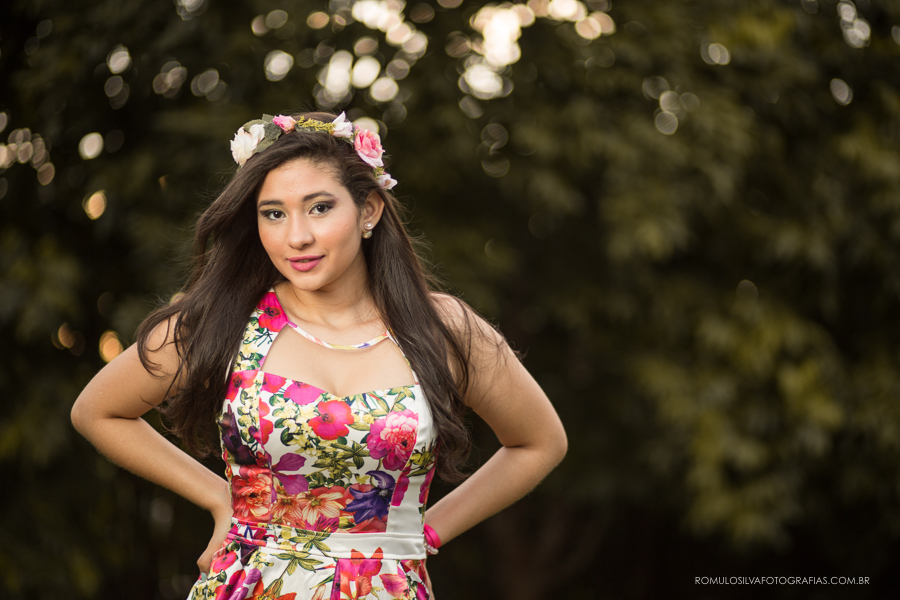 ensaio de 15 anos da Yasmin no Mangal das Garças em Belém PA , com roupas coloridas