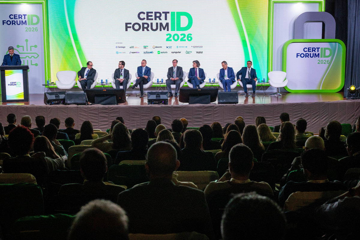 H1: Cobertura Fotográfica do CertForum-ID 2026
H2: Fotografia Institucional e Corporativa
H2: Registro Oficial para Imprensa e Patrocinadores

Isso ajuda o Google a entender que as imagens fazem parte de um case institucional.