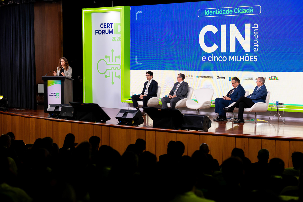 H1: Cobertura Fotográfica do CertForum-ID 2026
H2: Fotografia Institucional e Corporativa
H2: Registro Oficial para Imprensa e Patrocinadores

Isso ajuda o Google a entender que as imagens fazem parte de um case institucional.