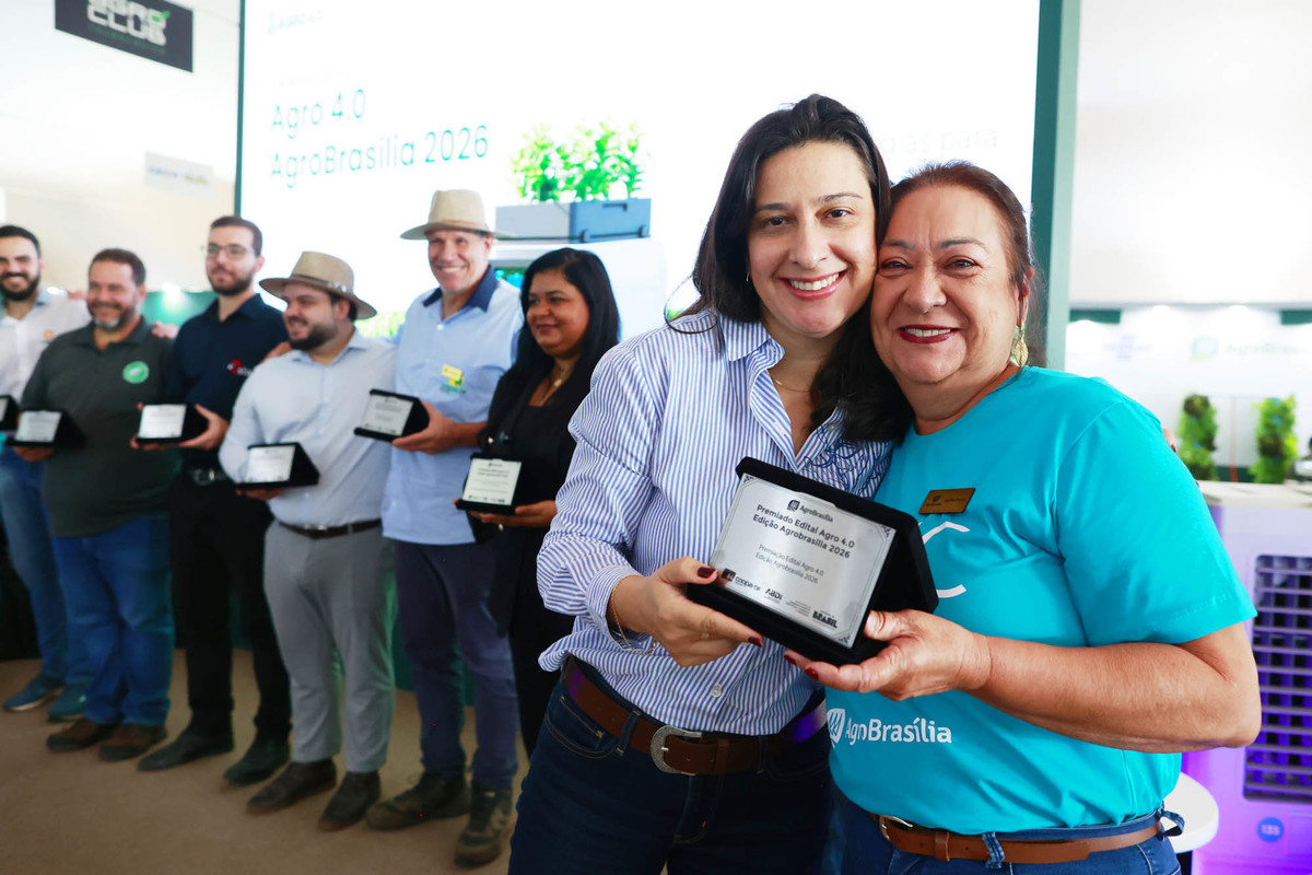 Homenageados recebem reconhecimento durante a AgroBrasília 2026
