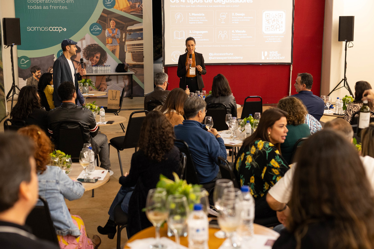 Gastronomia, produtos artesanais e experiências de harmonização integram a Expovitis Brasil 2026 e valorizam a cultura do vinho brasileiro. Foto: Wenderson Araujo/Trilux