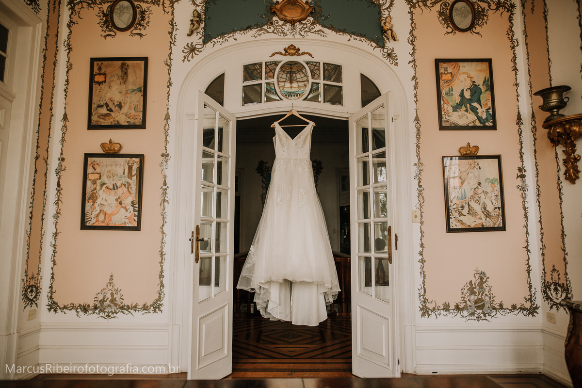 vestido-de-noiva-casamento-em-santa-teresa-rj-fotos-por-marcus-ribeiro-fotografo-de-casamento-rj