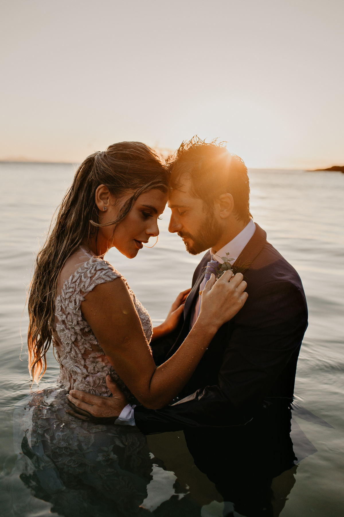 por-sol-praia-casal-fotografia-de-marcus-ribeiro-fotografo-de-casamento-rj-buzios