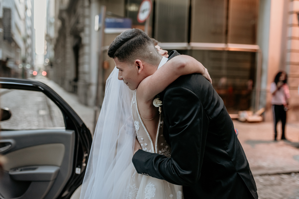 Csamento-na-rua-centro-do-rj-foto-de-marcus-ribeiro-fotografo-de-casamento-rio-de-janeiro