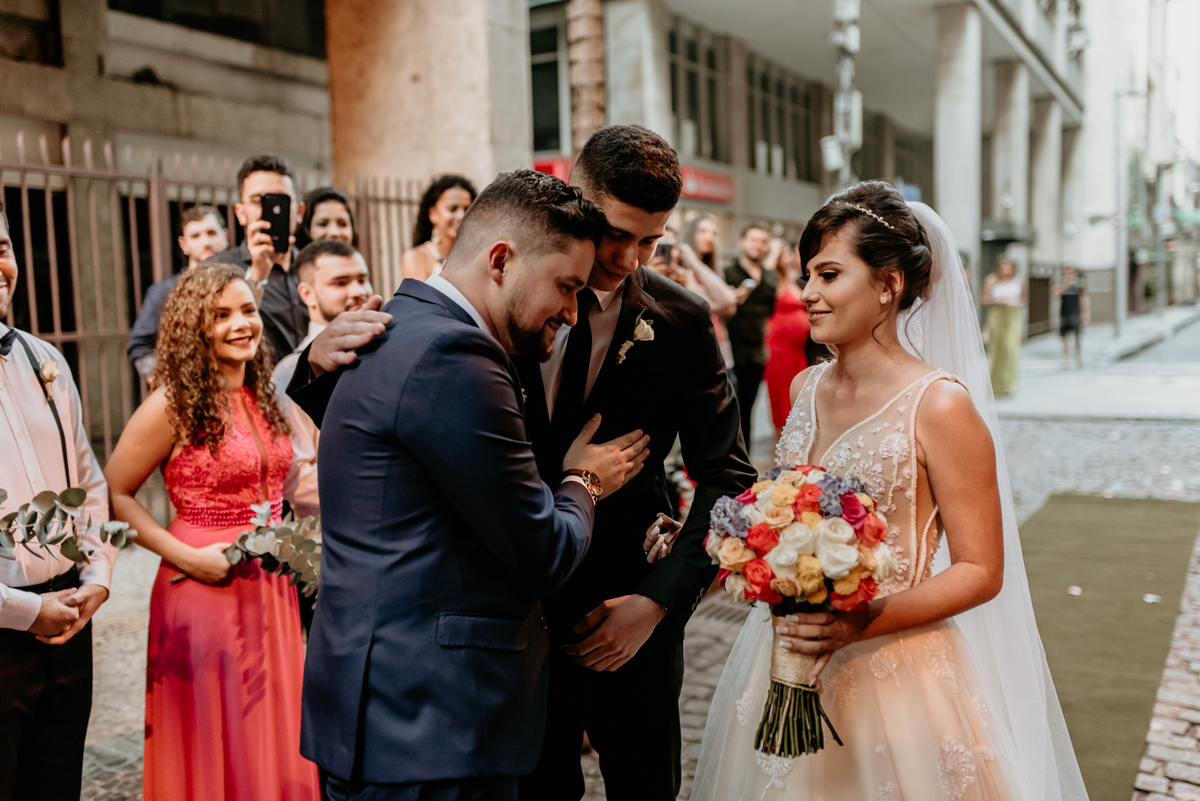 Csamento-na-rua-centro-do-rj-foto-de-marcus-ribeiro-fotografo-de-casamento-rio-de-janeiro