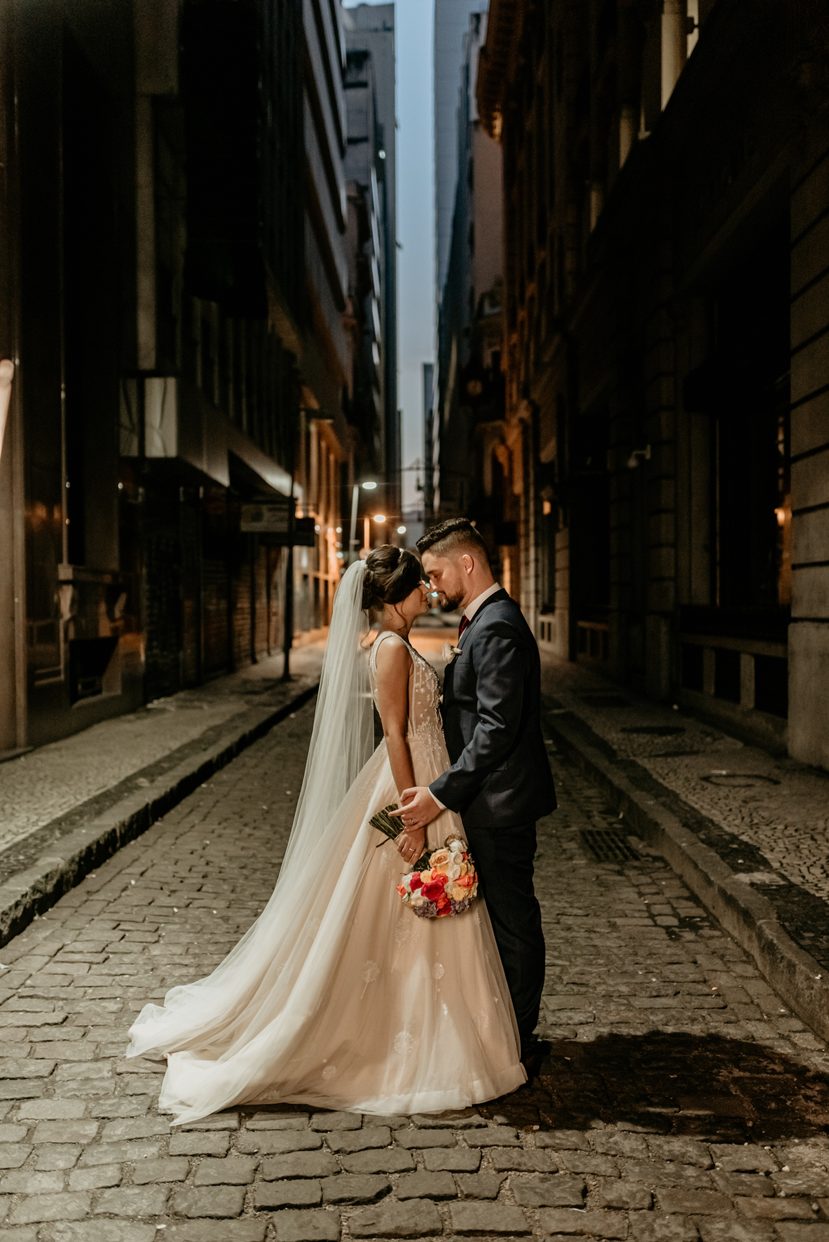 Csamento-na-rua-centro-do-rj-foto-de-marcus-ribeiro-fotografo-de-casamento-rio-de-janeiro
