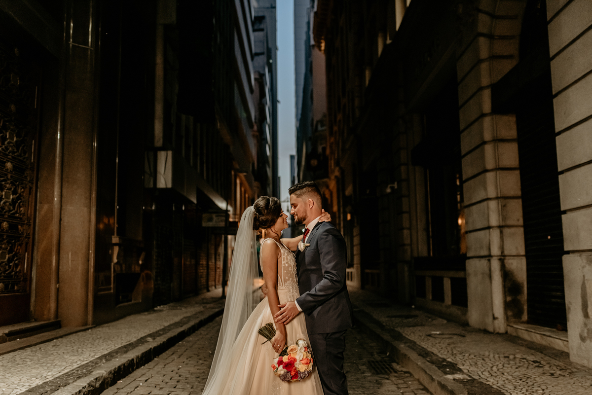 Csamento-na-rua-centro-do-rj-foto-de-marcus-ribeiro-fotografo-de-casamento-rio-de-janeiro