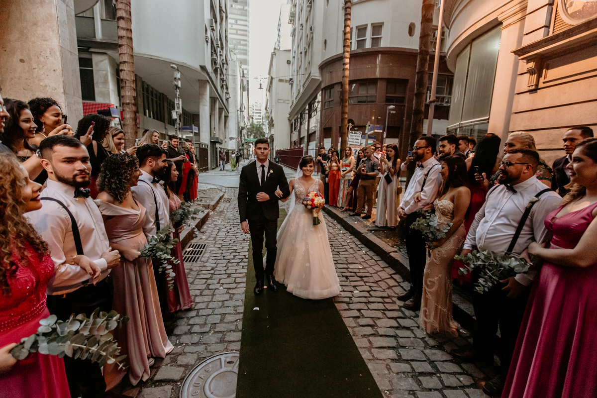 Csamento-na-rua-centro-do-rj-foto-de-marcus-ribeiro-fotografo-de-casamento-rio-de-janeiro