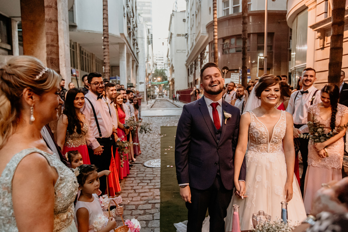 Csamento-na-rua-centro-do-rj-foto-de-marcus-ribeiro-fotografo-de-casamento-rio-de-janeiro