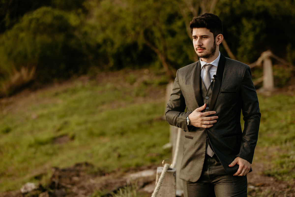 noivo em elopment wedding em gramado 