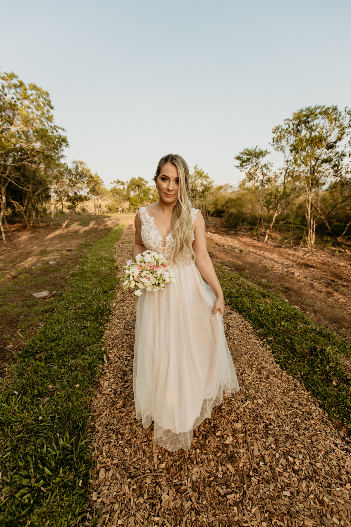 noiva entrando elopmente wedding