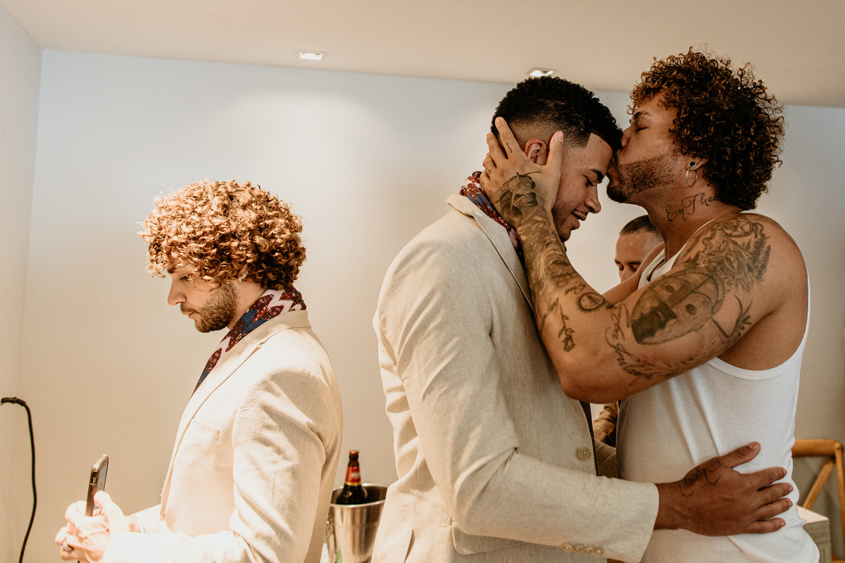 dia do noivo com padrinhos