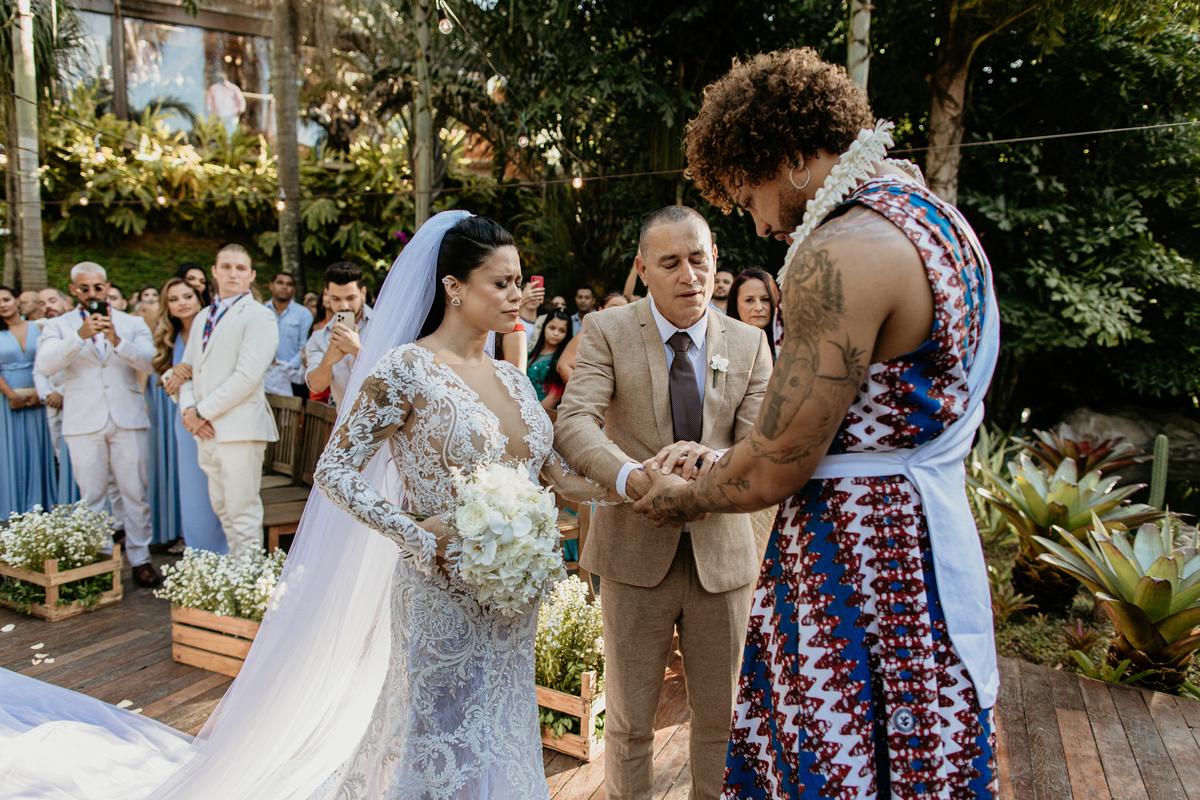casamento entre evangelica e pai de santo