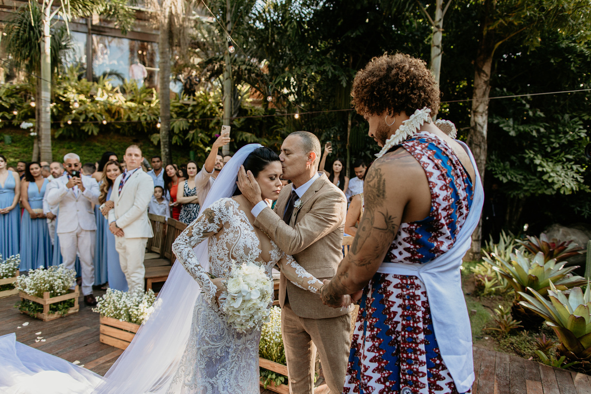 casamento entre evangelica e pai de santo