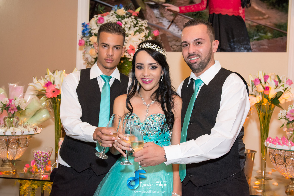 brinde com os irmãos