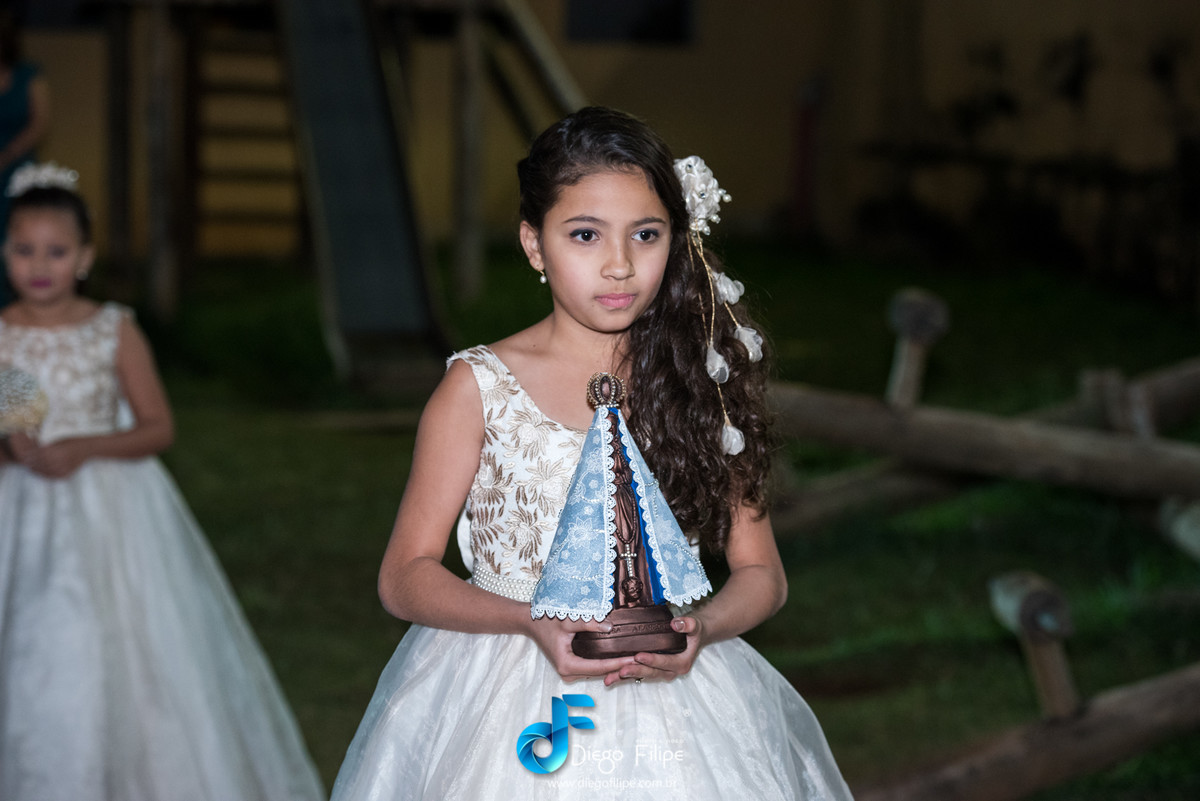 levando nossa senhora