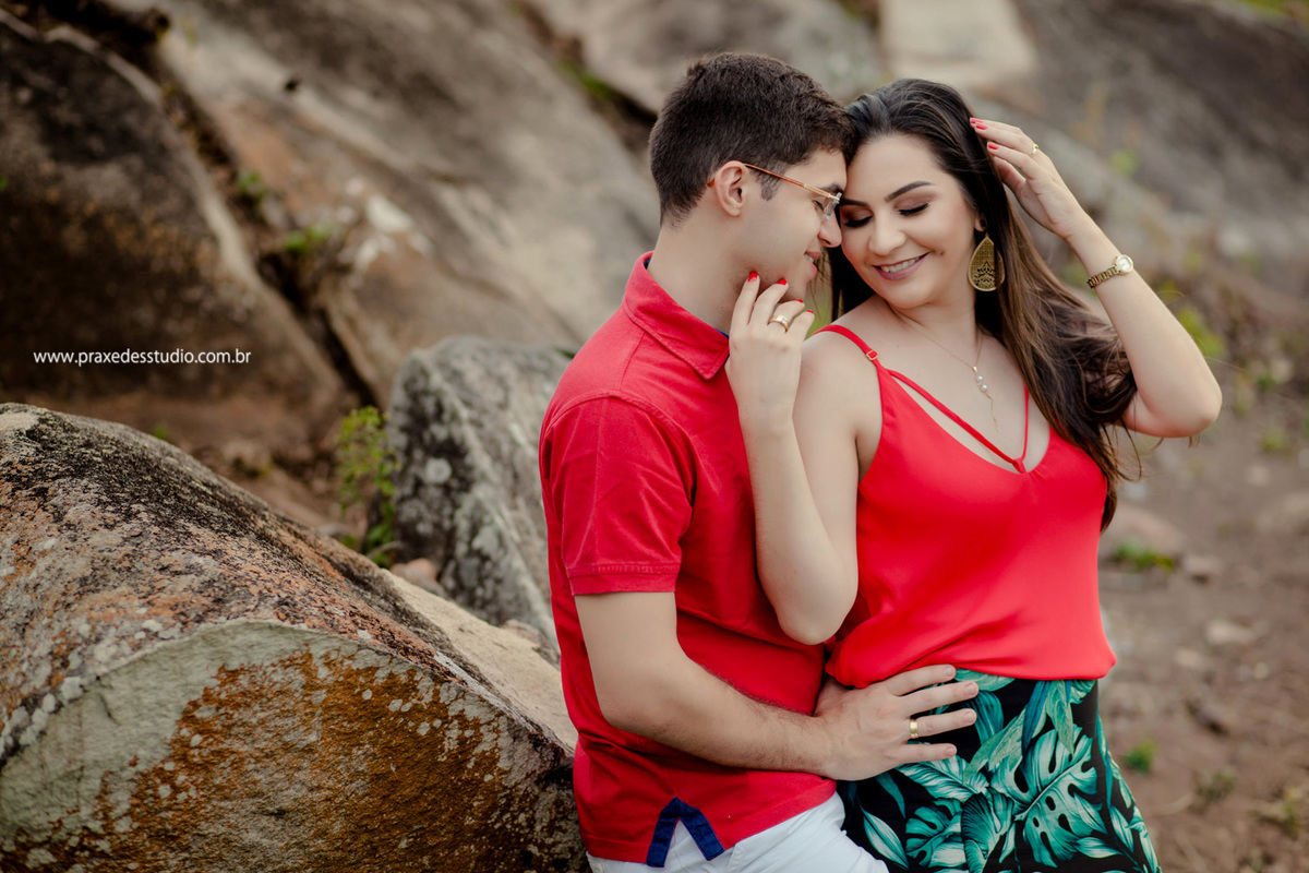 basketball-love-lakers-casal-ensaio-fotografia-de-casamento-pousa-pedra-grande-afeto-amor-carinho-segurança-proteção