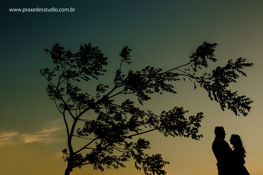 silhueta cheia de amor