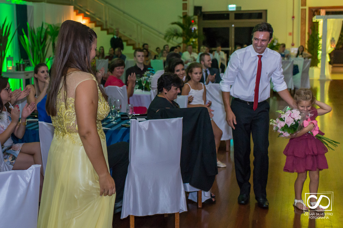 fotografo teutonia rio grande do sul fotografo da serra gaucha em Teutônia cesar silvestro fotografo de bento gonçalves faz formatura em teutonia festa linda em teutonia formatura teutonia