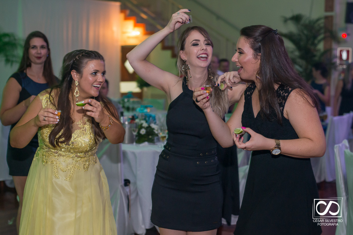 fotografo teutonia rio grande do sul fotografo da serra gaucha em Teutônia cesar silvestro fotografo de bento gonçalves faz formatura em teutonia festa linda em teutonia formatura teutonia