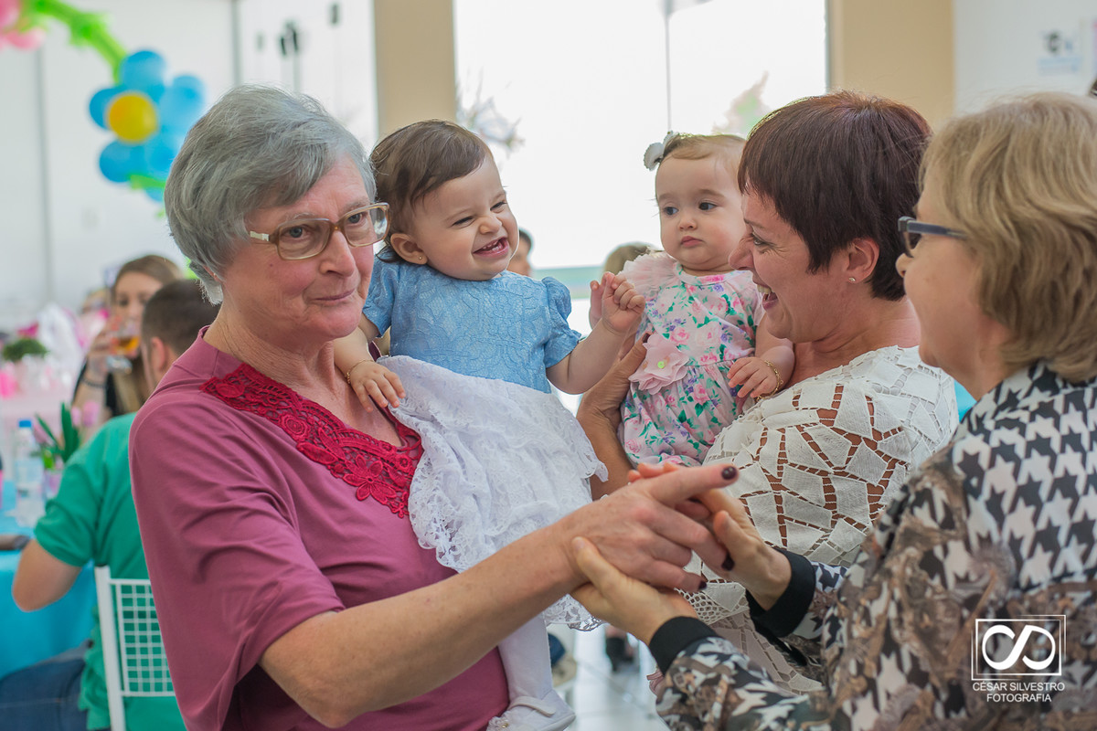 fotógrafo de Bento Gonçalves - RS, festa infantil em Bento Gonçalves Serra Gaúcha, menina um ano em bento goncalves festa linda de um ano em Bento Gonçalves - Serra Gaúcha fotografia na Serra gaúcha
