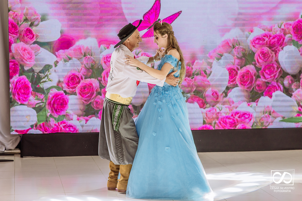 fotografia de 15 anos no vale dos vinhedos em bento gonçalves na serra gaucha garibaldi carlos barbosa caxias do sul farroupilha veranopolis com fotografia de Cesar Silvestro fotografo de casamento serra gaucha fotografo de casamento bento gonçalves