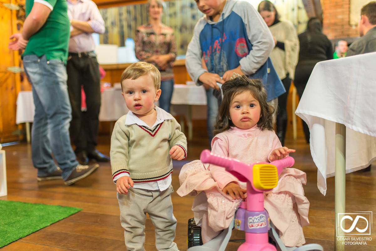 fotografo em Bento Gonçalves - RS, fotografo de pessoas e momento felizes na serra gaucha, festa infantil, decoração linda