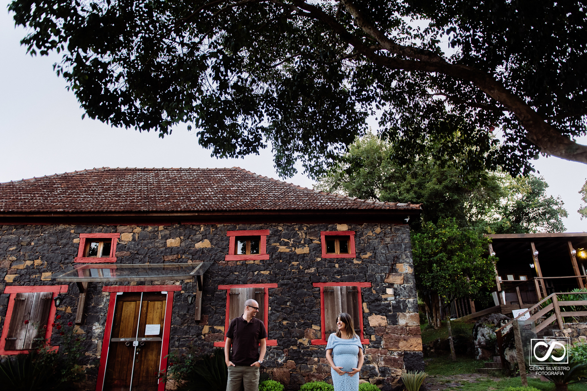 FOTO DE CASAL GESTANTE EM BENTO GONÇALVES SERRA GAUCHA 