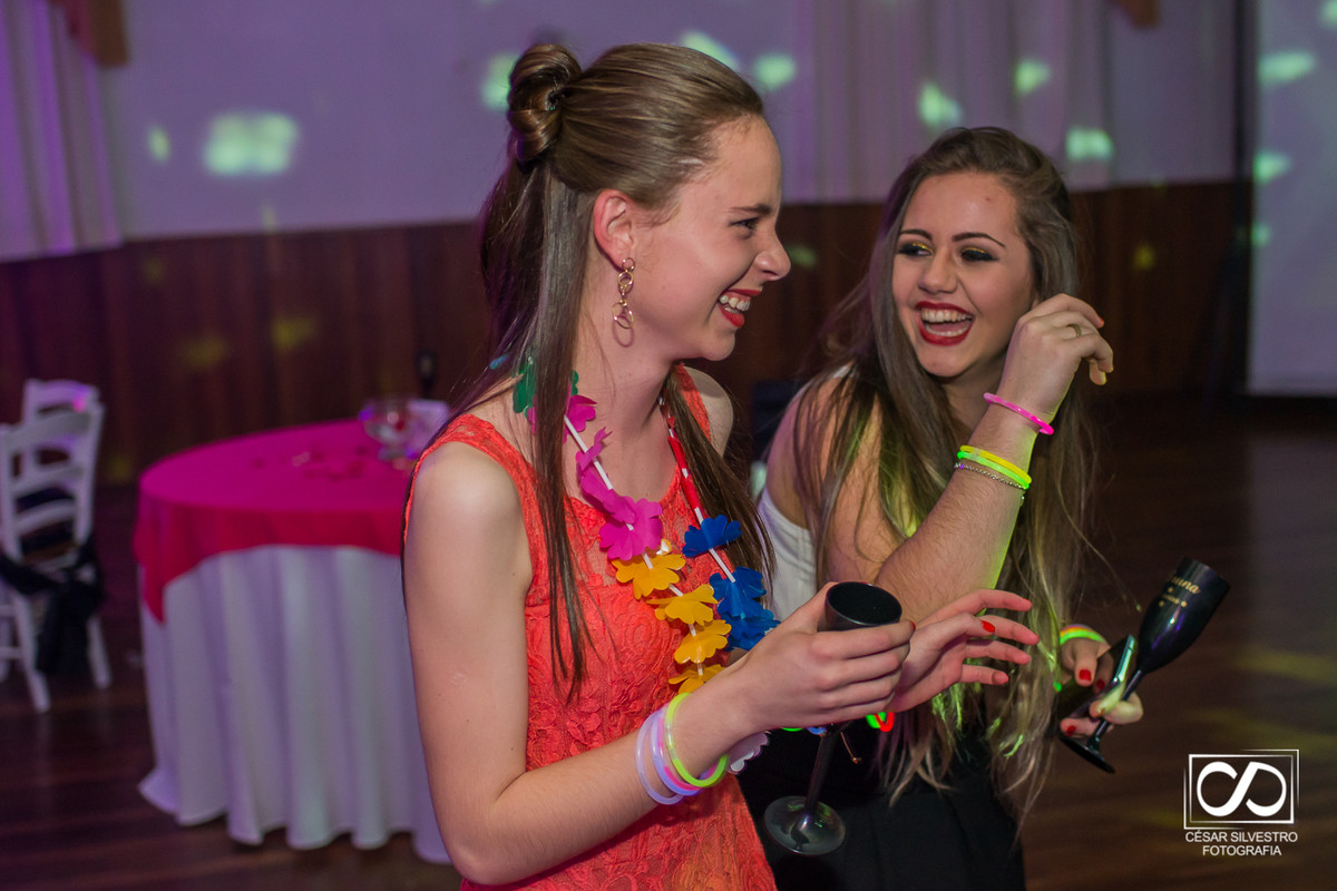 15 anos da bruna em Fagudes Varela Rio Grande do Sul fotógrafo César Silvestro de Bento Gonçalves - RS, alegria diversão na serra gaucha