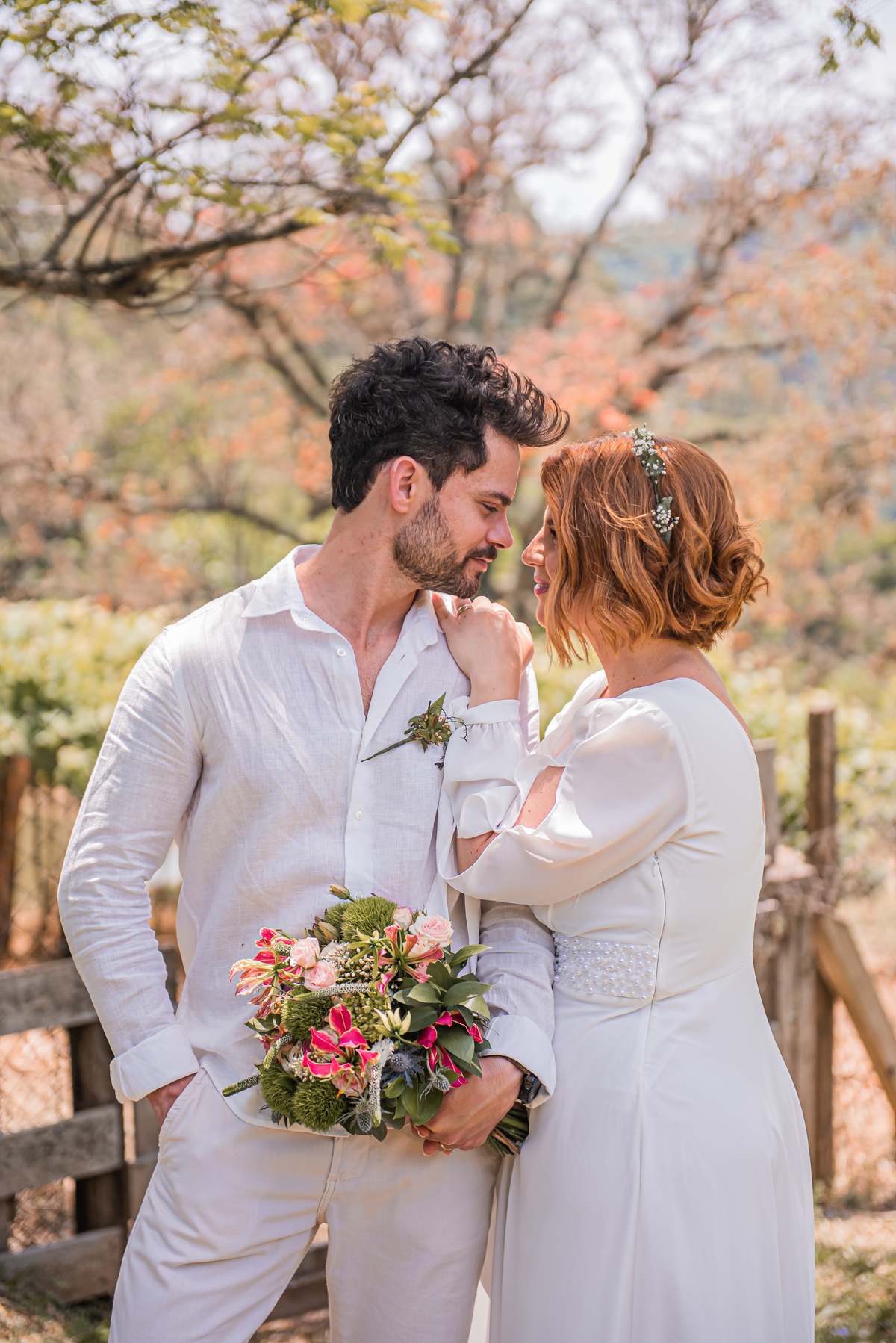 casamento em bento gonçalves ao ar livre durante o dia fotografo de bento gonçalves casamento fotografo de casamento bento gonçalves fotografo na serra gaucha