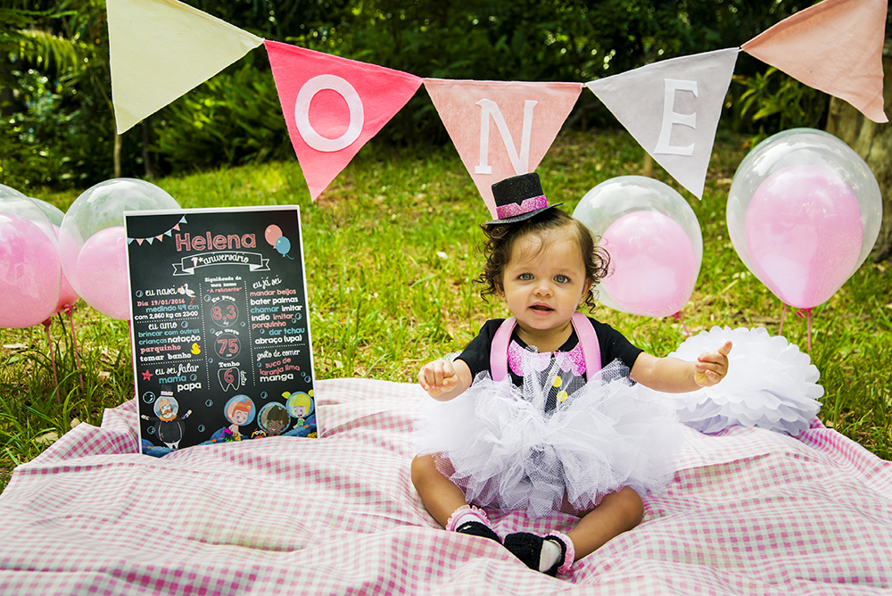 ensaio fotografico pre aniversário menina bebe infantil  tema mundo bita book fotografia smash the fruit farra frutas felicidade retrato close rio de janeiro niteroi são Gonçalo