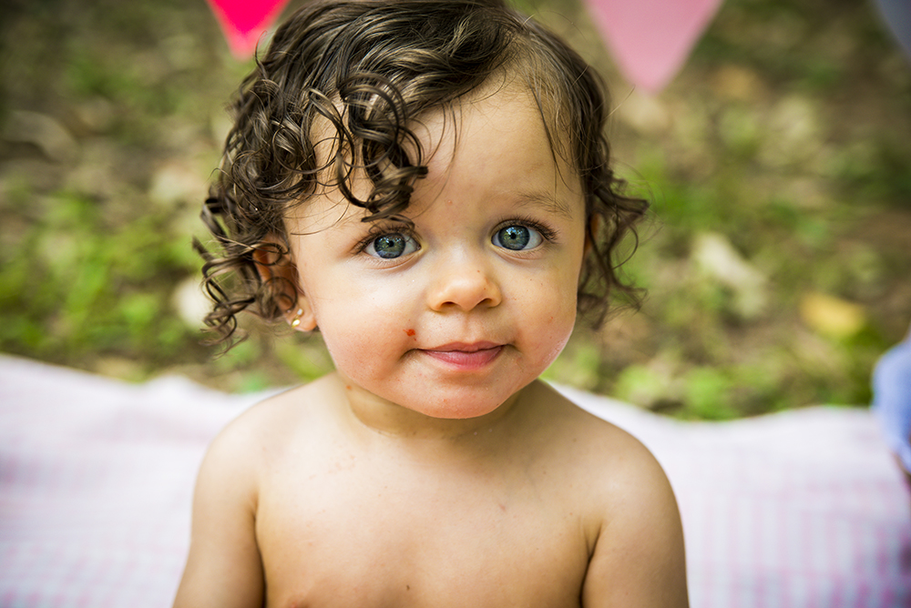 ensaio fotografico pre aniversário menina bebe infantil  tema mundo bita book fotografia smash the fruit farra frutas felicidade retrato close rio de janeiro niteroi são Gonçalo